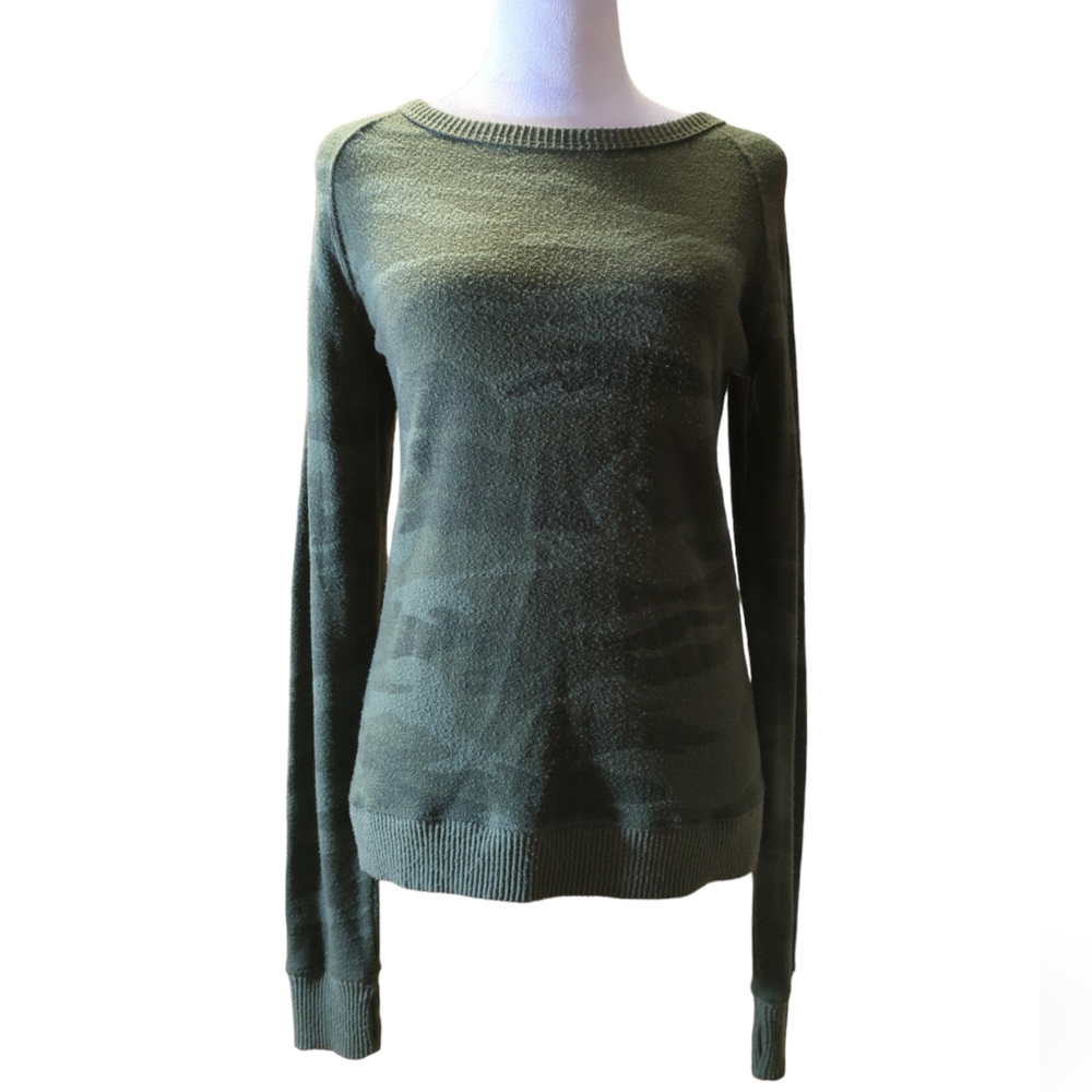 Size/Fifty sweater size S color green camouflaged long sleeve